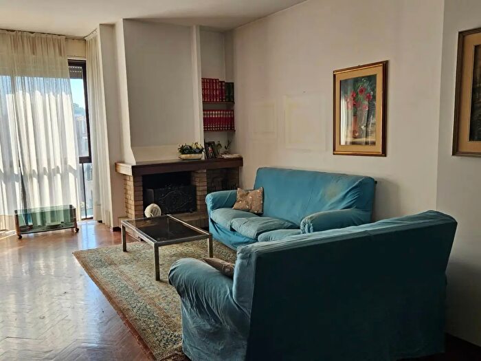 Appartamento quadrilocale in vendita in Via Don Bosco, Fano