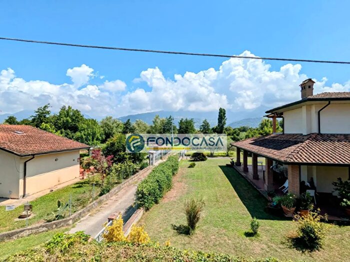 Appartamento trilocale in vendita in Via SDomenichino, Massa