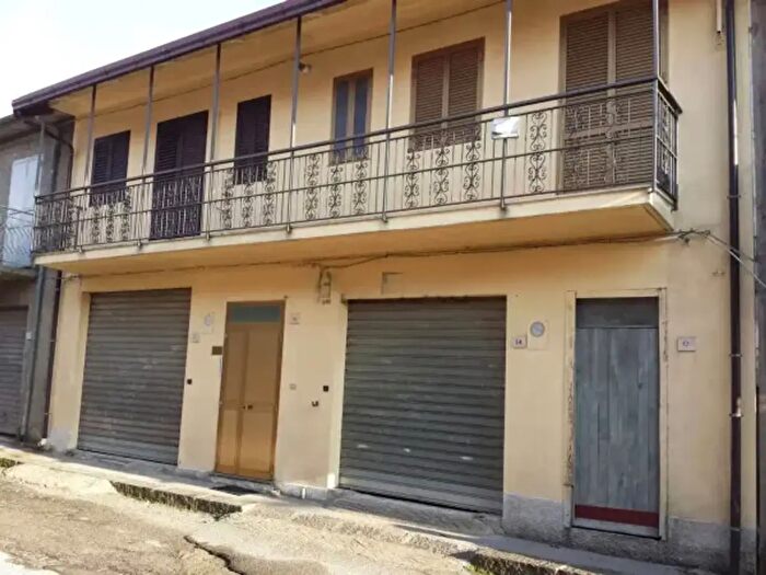 Casa con 6 locali in vendita in Via Giovanni Boccaccio, Fabrizia