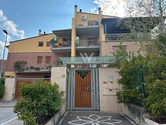 Appartamento trilocale in affitto in Via Vincenzo Ludovico Fraticelli, Vazzieri, Campobasso