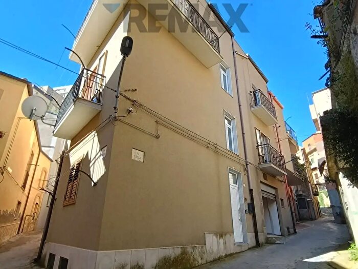 Appartamento monolocale in vendita in Via Camiolo, Enna