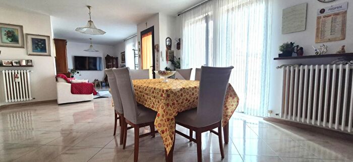 Appartamento trilocale in vendita in Via Nazionale, Trescore Balneario