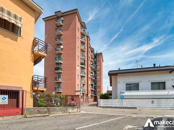 Appartamento bilocale in vendita in Via Castelli, Melegnano