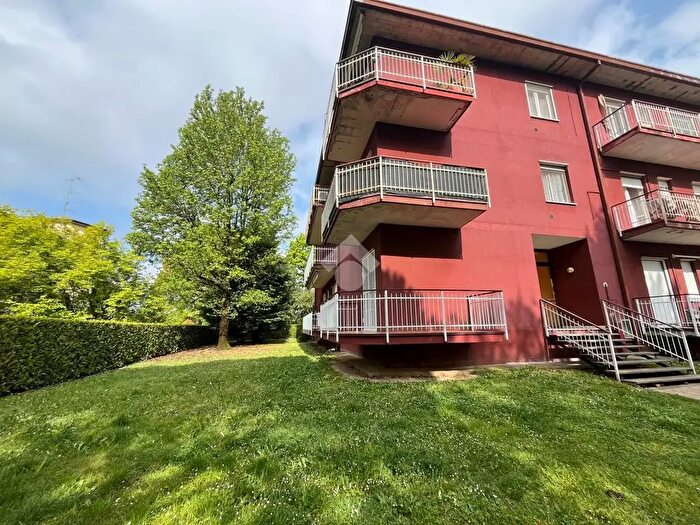 Appartamento trilocale in vendita in Via dei Novelli, Robbiate