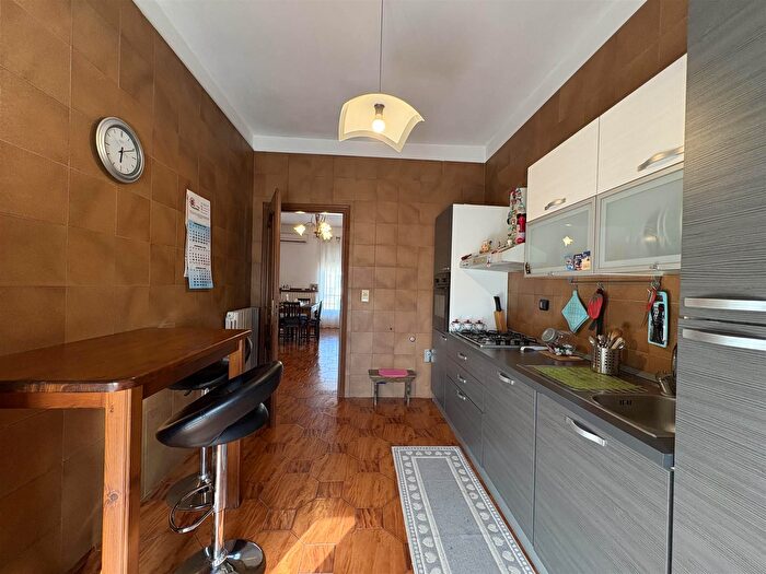 Appartamento con 5 locali in vendita in Strada Provinciale Montafia At Italy, Montafia