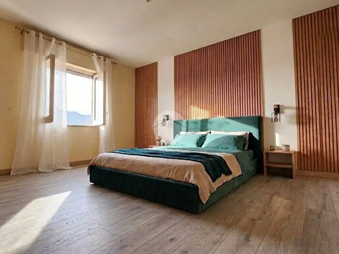 Appartamento trilocale in vendita in Via Ettore Pais, Palermo