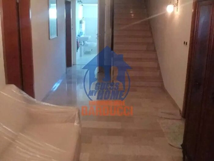 Casa con 7 locali in vendita in Cesena