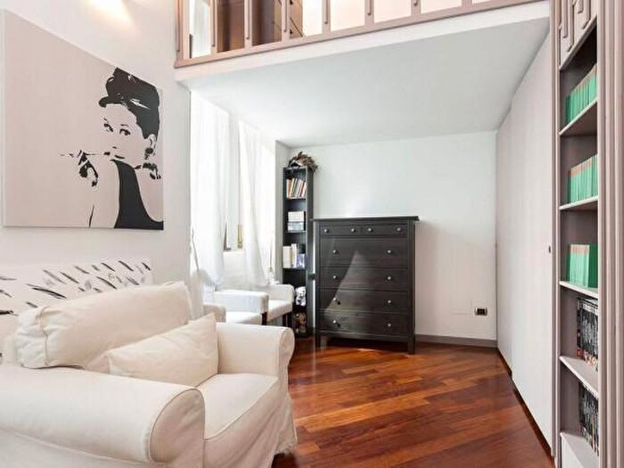 Appartamento con 5 locali in vendita in Via Alessandro Tassoni, Reggio Emilia