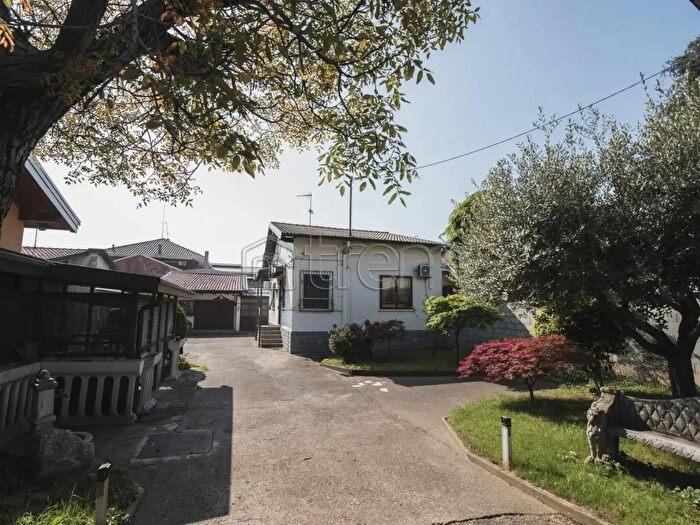 Casa trilocale in vendita in Via Magenta N, San Giorgio Su Legnano