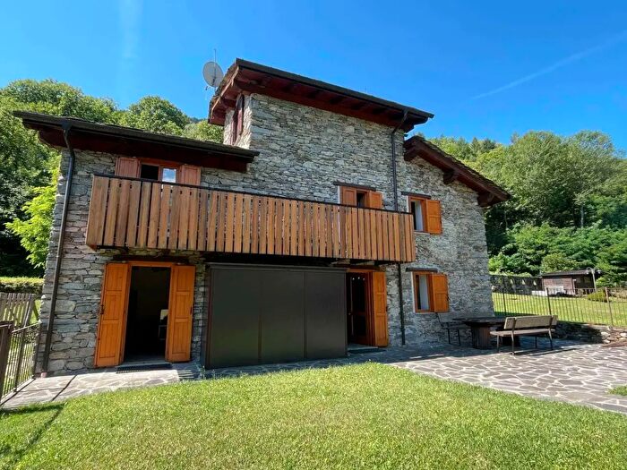 Casa quadrilocale in vendita in Cosio Valtellino
