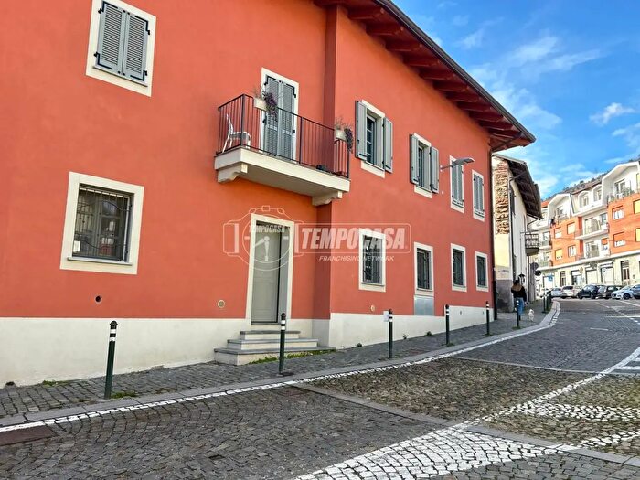 Appartamento con 5 locali in vendita in Via Magenta, Piossasco