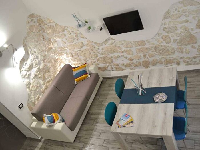 Appartamento bilocale in affitto in via Pasubio, Borgata Santa Lucia, Siracusa