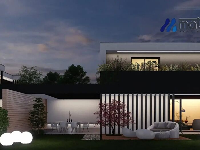 Casa con 10 locali in vendita in Via Vigonovese, Padova