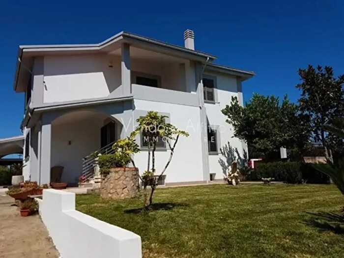 Casa con 6 locali in vendita in Petacciato