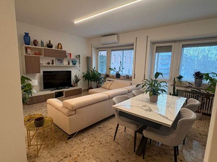 Appartamento con 5 locali in affitto in Mestre, Venezia