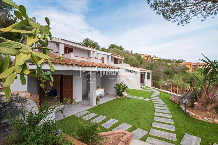 Appartamento trilocale in vendita in Via Monte Nai, Muravera