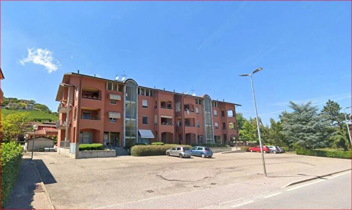 Appartamento quadrilocale in vendita in Neive Cuneo, Neive