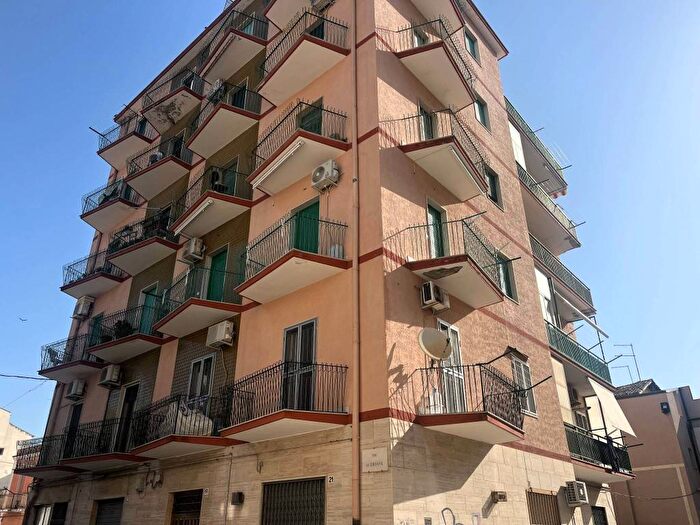 Appartamento quadrilocale in affitto in Via Le Orfane, Centro Storico, Foggia
