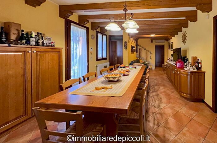 Casa con 7 locali in vendita in Noventa Di Piave