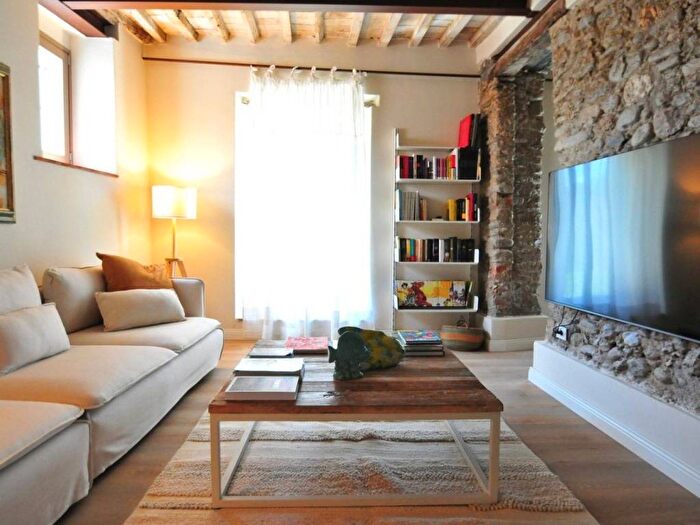 Casa con 6 locali in affitto in Via Cugnia, Ripa Pozzi Querceta Ponterosso, Seravezza