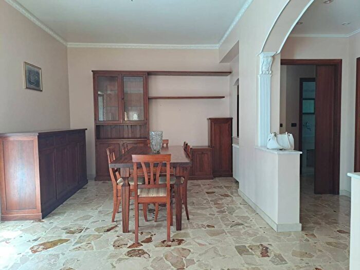 Appartamento quadrilocale in affitto in Via Massimiliano Regis, Centro, Milazzo