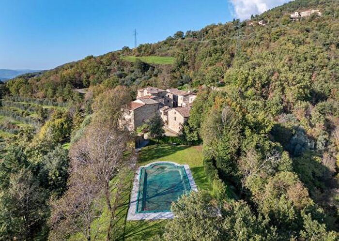 Casa trilocale in vendita in Località Falciano, Subbiano