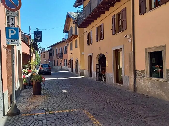 Case in Vendita e in Affitto - 2
