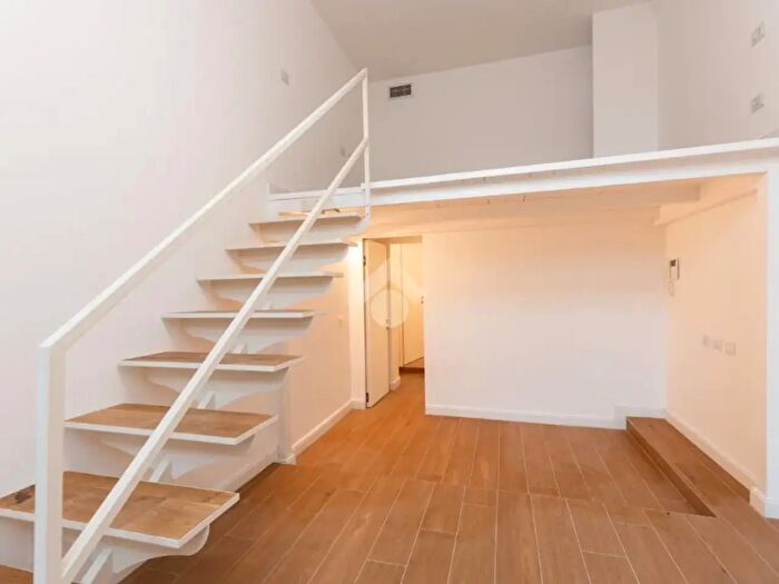 Appartamento bilocale in vendita in Via Ferrante Aporti, Milano