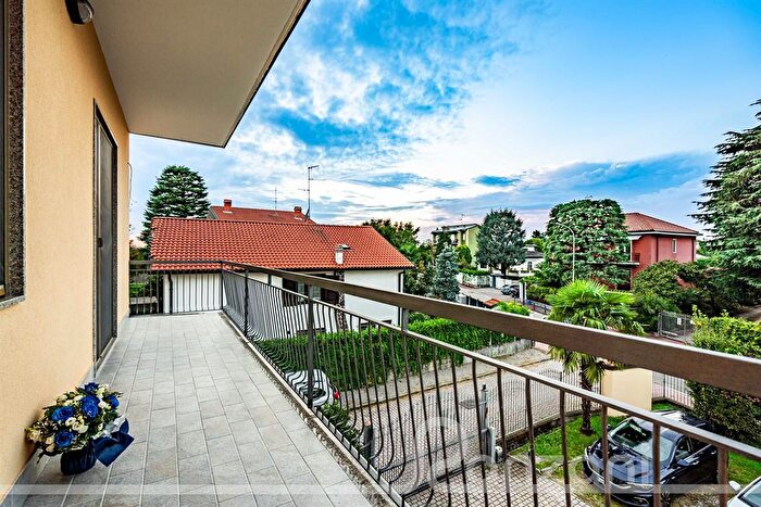 Appartamento trilocale in vendita in Via Brughiera, Cornaredo