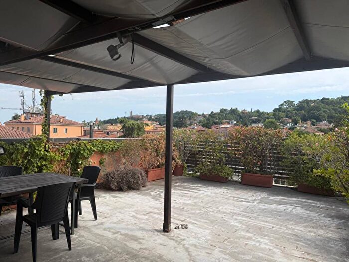 Appartamento quadrilocale in affitto in Via Saragozza, Saragozza dentro le Mura, Bologna
