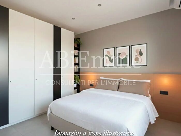 Appartamento quadrilocale in vendita in Via Roma, Alba