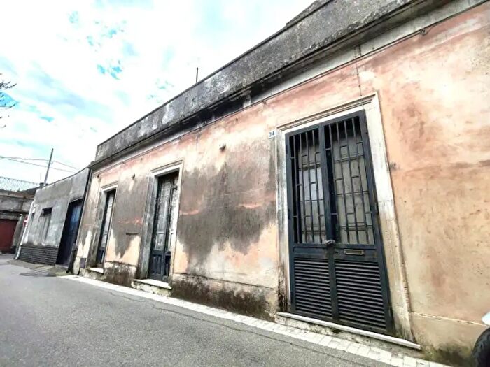 Casa con 5 locali in vendita in Aci SantAntonio