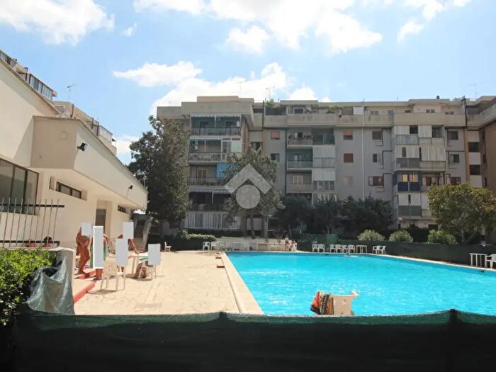 Appartamento trilocale in vendita in Viale Belgio, Brindisi