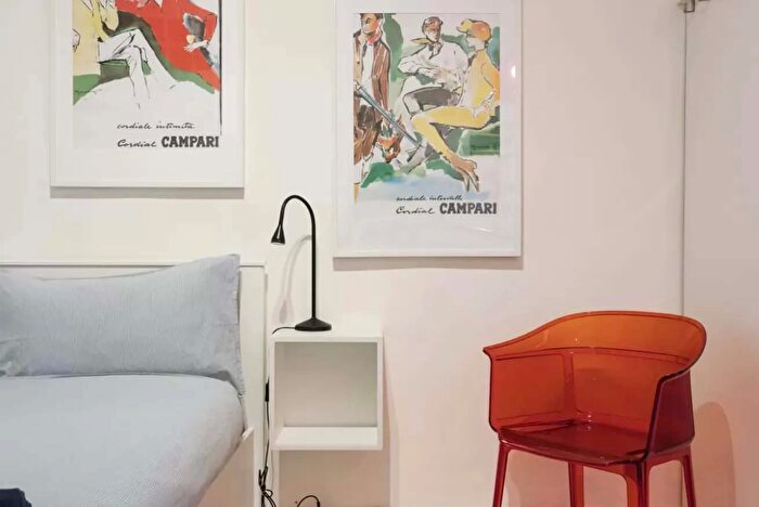 Appartamento monolocale in affitto in Via Pastrengo, Milano