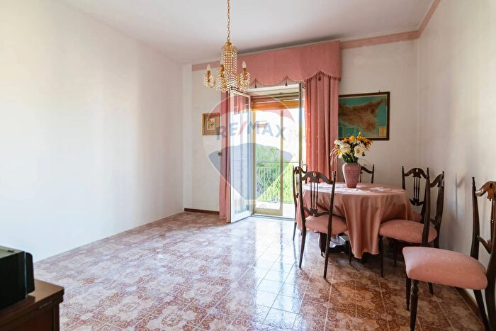 Appartamento quadrilocale in vendita in Corso Indipendenza, Catania