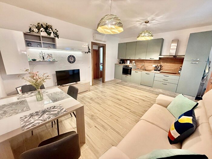 Appartamento trilocale in vendita in Cecina