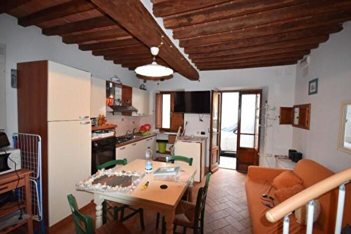 Casa bilocale in vendita in Via Mazzini SNC, Forte Dei Marmi