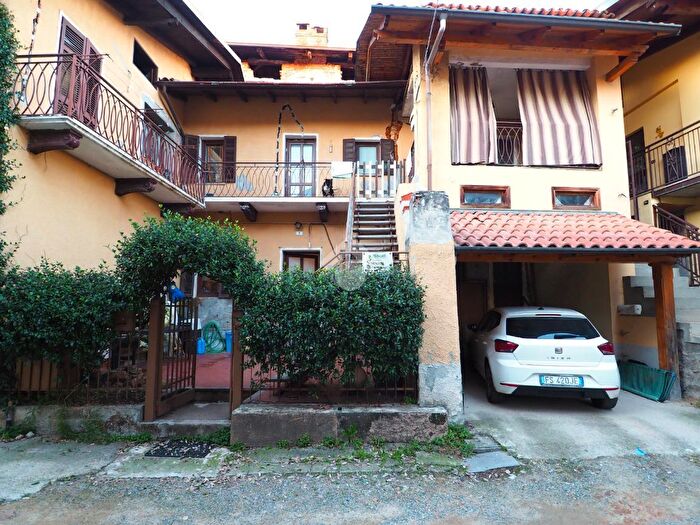 Casa con 5 locali in vendita in Frazione Forzani, Masserano