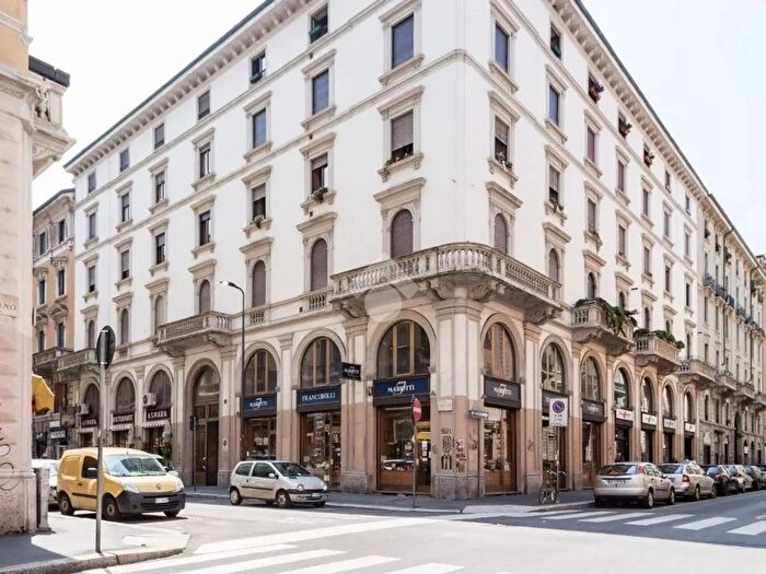 Appartamento bilocale in vendita in Via Lazzaro Palazzi, Milano