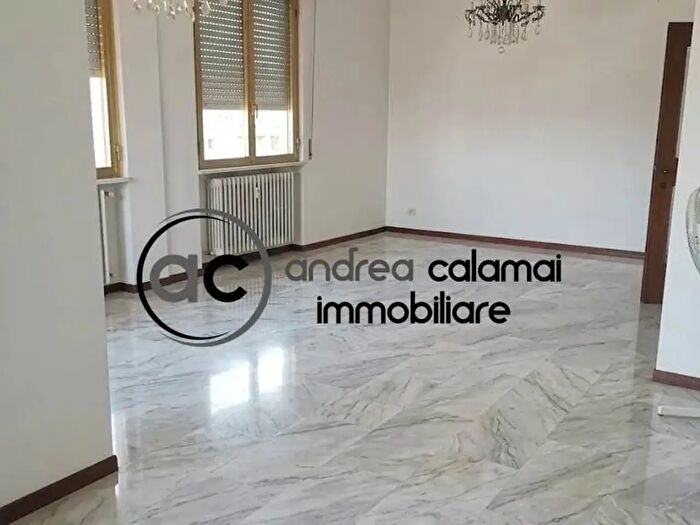 Appartamento con 5 locali in vendita in Via Augusto Righi, Prato