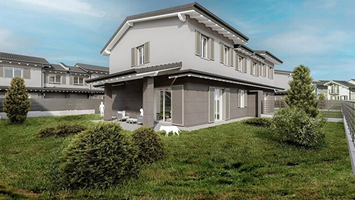 Casa con 5 locali in vendita in Via Galilei, Lurano