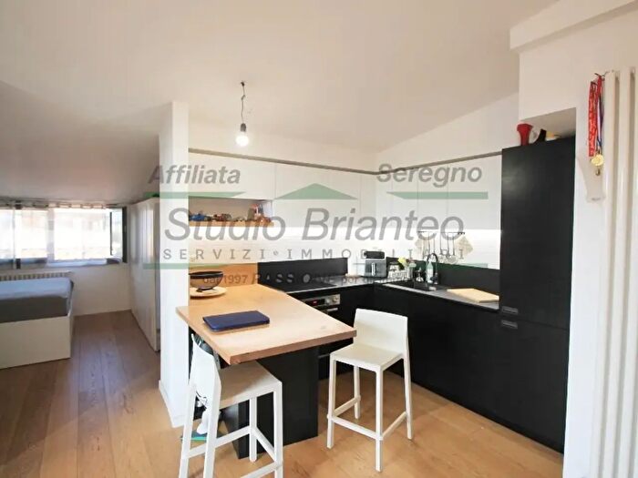 Casa bilocale in vendita in Via Giotto, Lissone