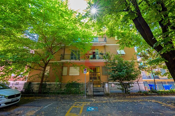 Appartamento quadrilocale in vendita in Via Ezio Vanoni, Parma