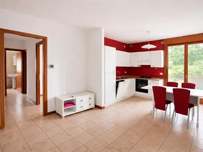 Appartamento trilocale in affitto in Via Trieste, Altavilla Vicentina