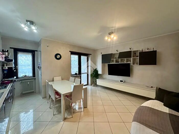 Appartamento bilocale in vendita in Via Caselle, Borgaro Torinese