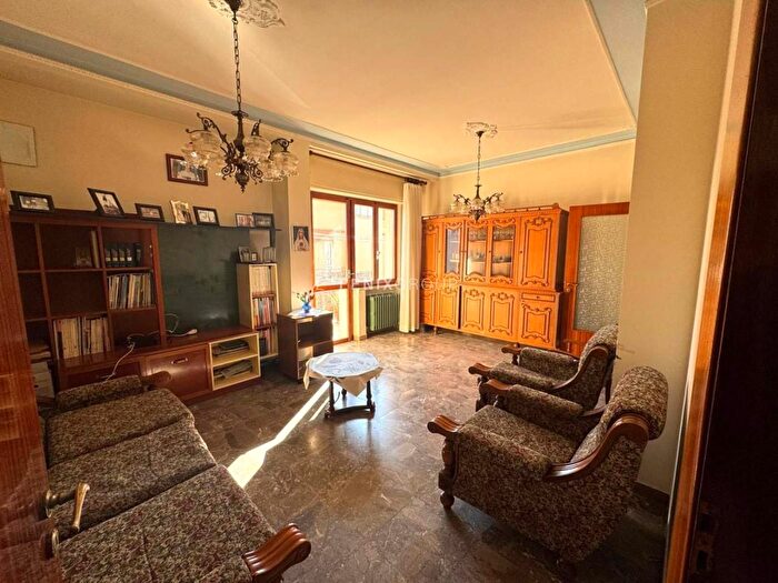 Appartamento con 5 locali in vendita in Via Guido Celli, Teramo
