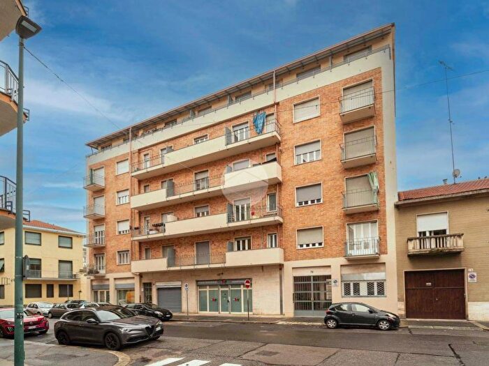 Appartamento trilocale in affitto in Via Salbertrand, Parella, Torino