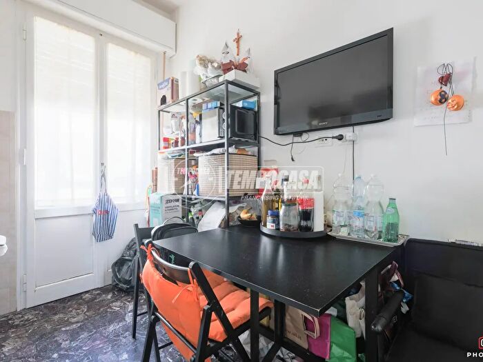 Appartamento con 5 locali in vendita in Via Pompeo Vizzani, Bologna