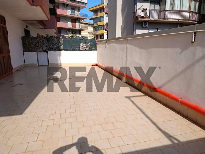 Appartamento quadrilocale in affitto in Via Riccardo Wagner, Acireale
