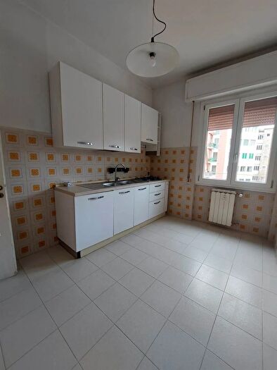 Appartamento trilocale in vendita in Via Novelli, Firenze